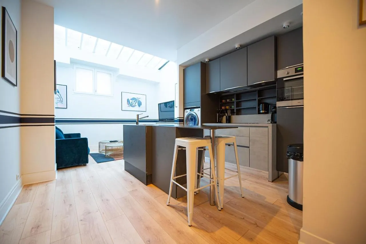 Loft In Paris Daire